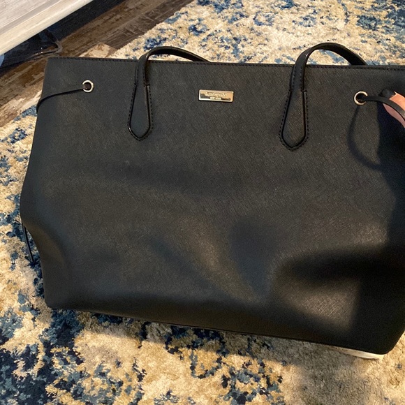 kate spade Handbags - Kate Spade Tote
